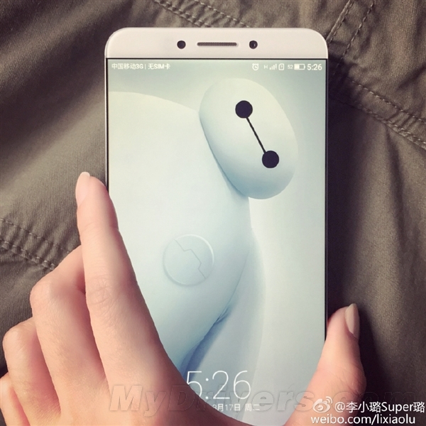 這就是樂視手機真機：前面好干凈！