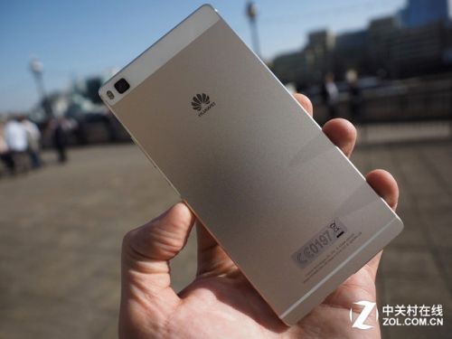 5·20送給你驚喜 雙卡雙4G華為P8熱賣中