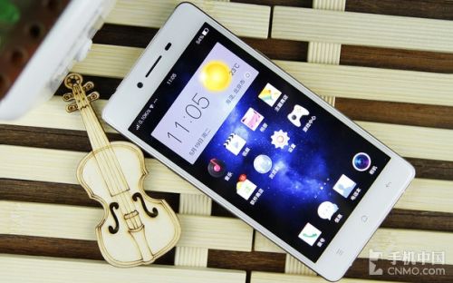 輕薄<a href=/tags/574-0.html target=_blank class=infotextkey>OPPO</a> R7領(lǐng)銜 自主品牌時(shí)尚機(jī)型推薦第1張圖