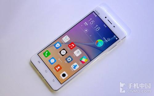 纖薄時尚音樂強機_OPPO R7第1張圖