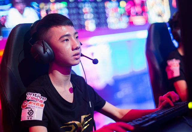 lpl lpl英雄聯(lián)盟職業(yè)聯(lián)賽 lgd lpl季后賽lgd對(duì)snake