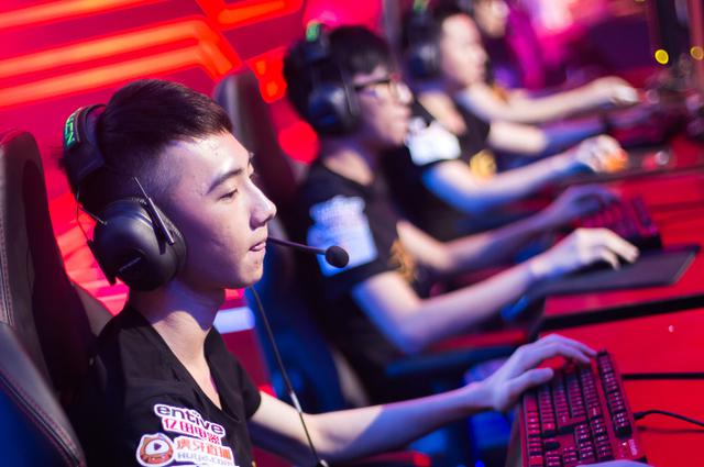 lpl lpl英雄聯(lián)盟職業(yè)聯(lián)賽 lgd lpl季后賽lgd對(duì)snake