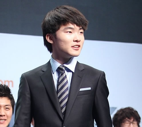 faker faker女朋友 faker赵恩静 ogn赵恩静 赵恩静资料