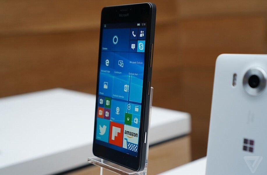 微軟發(fā)布會(huì) MicrosoftBand二代 lumia950 SurfacePro4 SurfaceBook