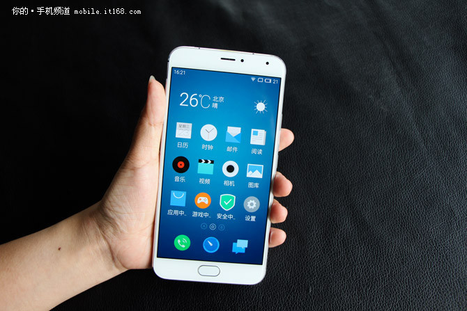 Moto G白菜價(jià)僅689元 本周超值手機(jī)匯總