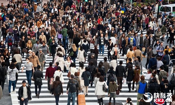 日本人口連續(xù)34年減少 官方都要瘋了