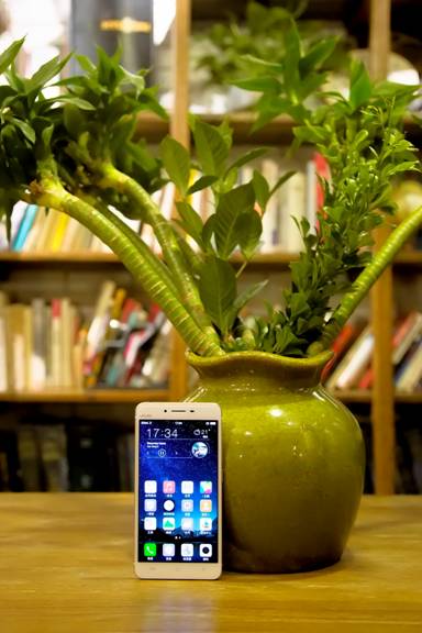 詮釋更強(qiáng)更快 夠快才暢快vivo X6Plus熱賣 