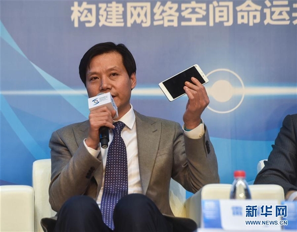 畫(huà)面太美！雷軍/馬云/李彥宏/馬化騰穿上西裝后