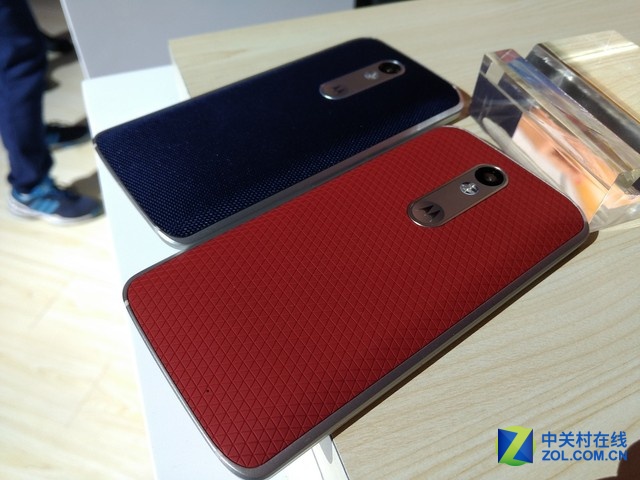 Moto X 極現(xiàn)場(chǎng)真機(jī)實(shí)拍 選擇決定實(shí)力