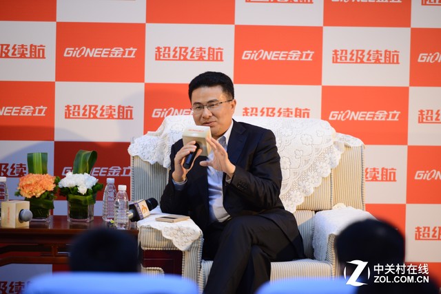 劉立榮:金立明年沖4500萬 超級(jí)續(xù)航有大招 