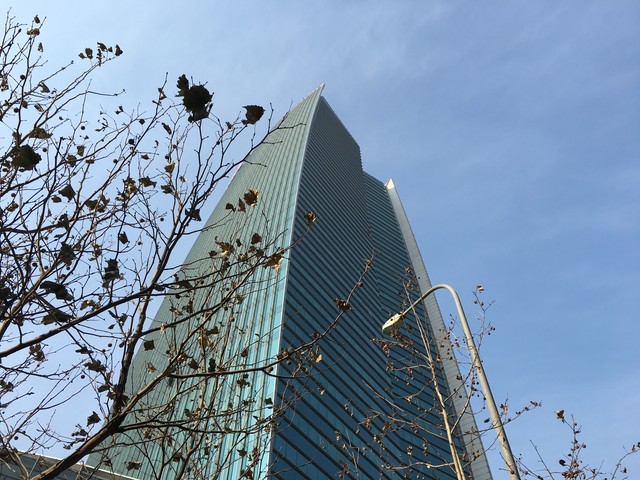 尖Phone:中興AXON天機MAX戰(zhàn)iPhone 6sP 