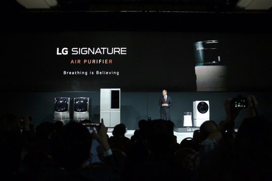 LG新品曝光 50大圖領(lǐng)略CES發(fā)布會現(xiàn)場