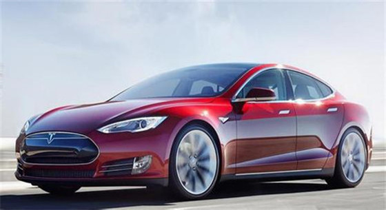特斯拉接連起火自燃：電動(dòng)汽車是否真的安全？