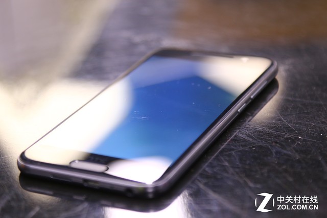 HTC One A9:精致貴族風范的中端機 