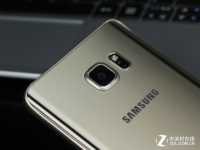 坐等苹果来战? 三星Galaxy Note5评测 