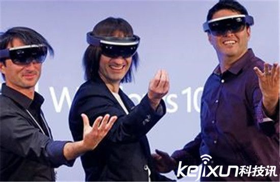 微軟HoloLens全息眼鏡細節(jié)透露：視野差還死貴