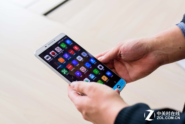 聯(lián)想PHAB平板手機評測 顛覆視聽三觀