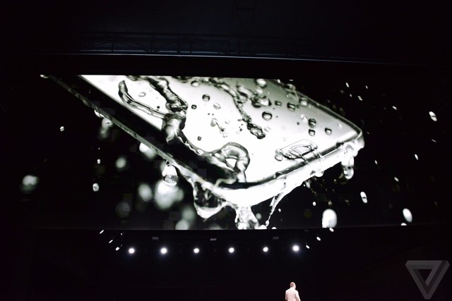 VR看展新時代 三星S7/S7 edge發(fā)布回顧