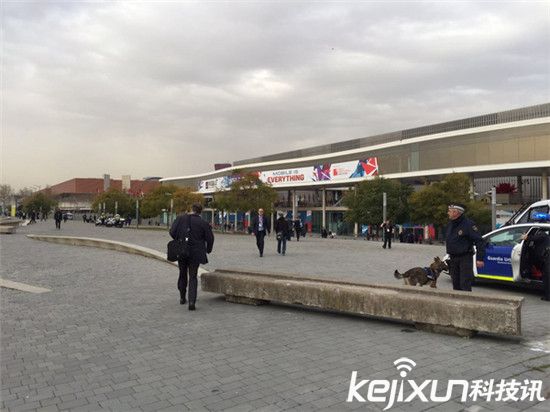 MWC2016黑科技盤(pán)點(diǎn)：太陽(yáng)能汽車(chē)吸人眼球