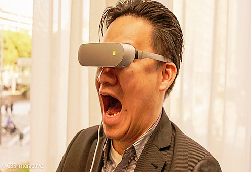 LG 360 VR上手：三星Gear VR不淡定了！