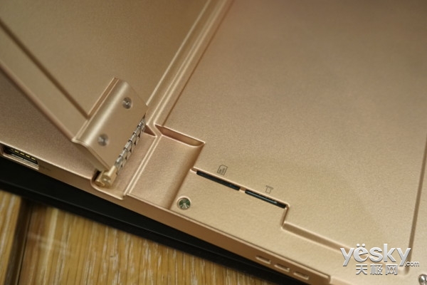 殺向二合一領域 聯(lián)想Ideapad Miix 700速評