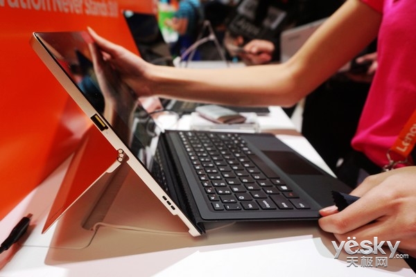 殺向二合一領域 聯(lián)想Ideapad Miix 700速評