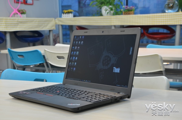 看AMD打造影音新時(shí)代！ThinkPad E565評測