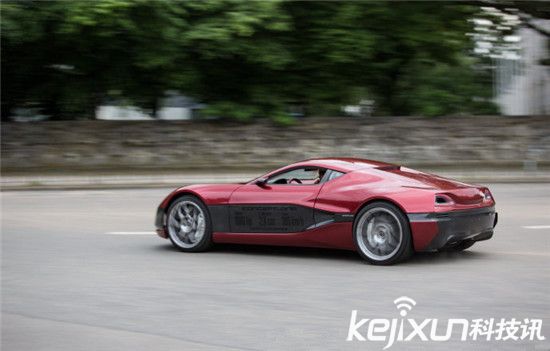 這款電動超級跑車土豪都不淡定了：特斯拉默默吃灰！