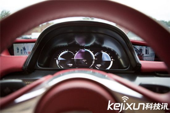 這款電動(dòng)超級(jí)跑車土豪都不淡定了：特斯拉默默吃灰！