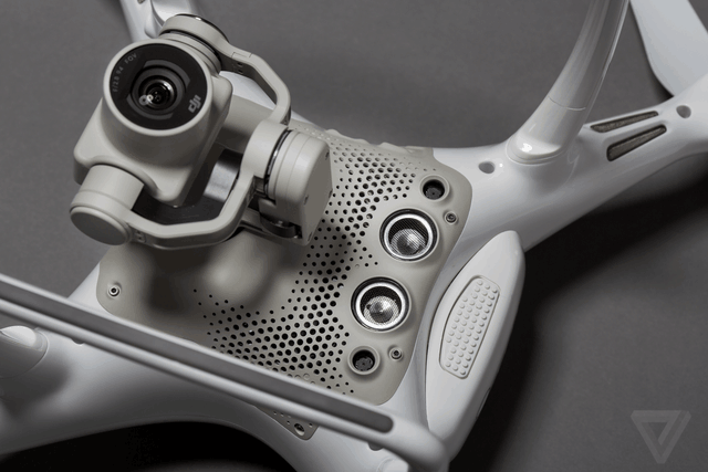 感受逆天黑科技：大疆Phantom 4搶先看