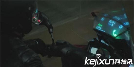 汽車擋風(fēng)玻璃成精啦：一秒變身顯示屏太拉風(fēng)了！