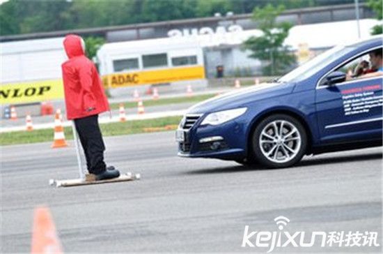自動剎車時(shí)代來臨 智能掌控真的可靠？