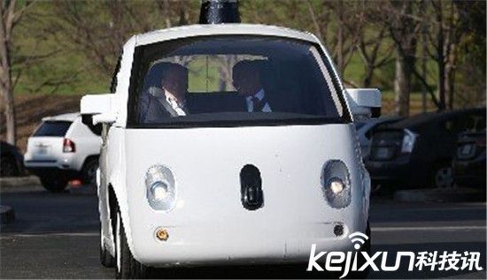 谷歌汽車(chē)肇事遭打臉 無(wú)人駕駛真的可靠嗎？