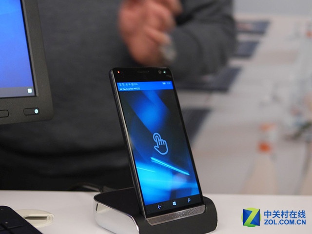 4GB<a href=/tags/2778-0.html target=_blank class=infotextkey>內(nèi)存</a>+驍龍820 惠普Elite x3澳門發(fā)布 