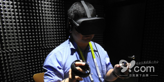 時(shí)隔20年的對(duì)決 Oculus Rift對(duì)比virtual boy