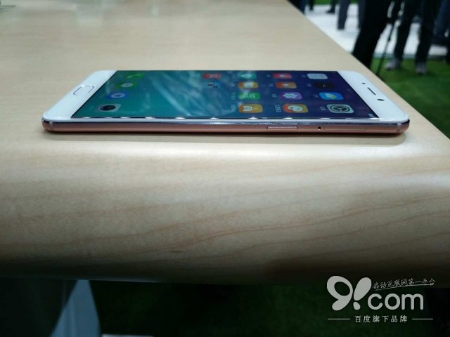 圓潤均衡由內(nèi)而外 OPPO R9搶先體驗(yàn)