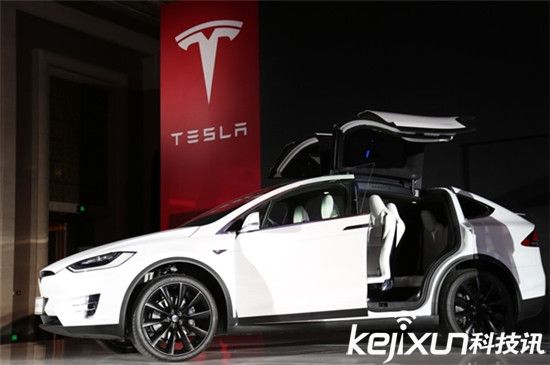 全球最快SUV 特斯拉Model X在京發(fā)布：鷹翼門(mén)成亮點(diǎn)