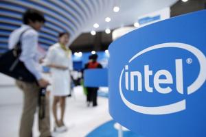 Intel斷臂自救：欲退出智能手機(jī)和平板市場(chǎng)