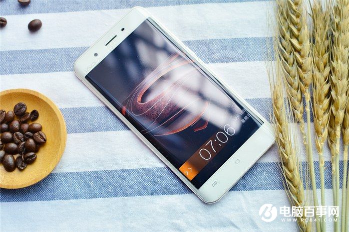 國產(chǎn)手機(jī)新標(biāo)桿 vivo Xplay5全面評測