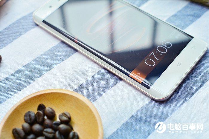 國產(chǎn)手機(jī)新標(biāo)桿 vivo Xplay5全面評測