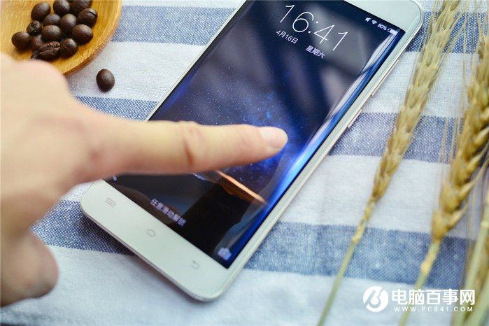國產(chǎn)手機(jī)新標(biāo)桿 vivo Xplay5全面評測