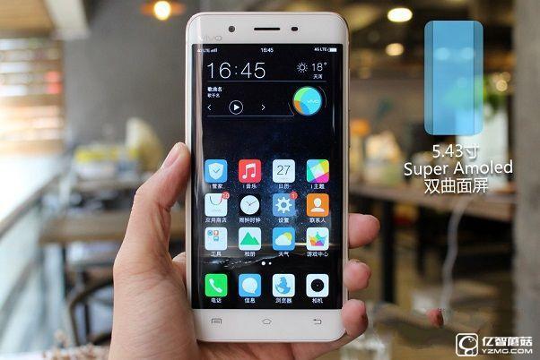 樂(lè)Max 2和vivo Xplay5哪個(gè)好？vivo Xplay5與樂(lè)Max 2區(qū)別對(duì)比