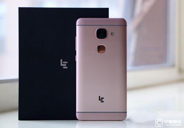 樂(lè)Max 2和vivo Xplay5哪個(gè)好？vivo Xplay5與樂(lè)Max 2區(qū)別對(duì)比