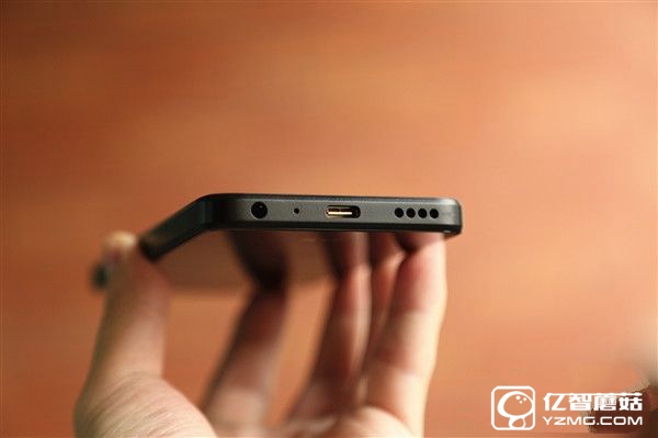 ZUK Z2和榮耀V8哪個(gè)好 榮耀V8與ZUK Z2區(qū)別對(duì)比