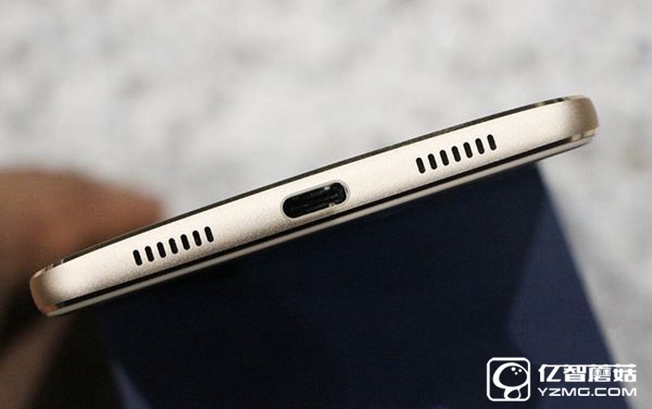 ZUK Z2和榮耀V8哪個(gè)好 榮耀V8與ZUK Z2區(qū)別對(duì)比