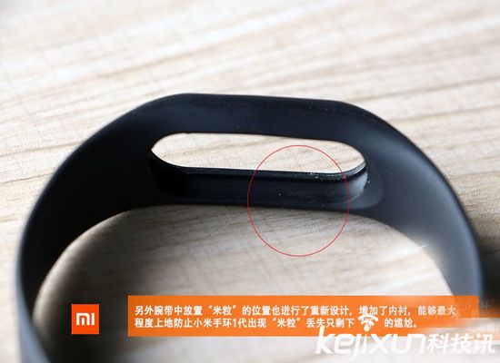 小米手環(huán)2暴力拆解：有屏幕才是王道！