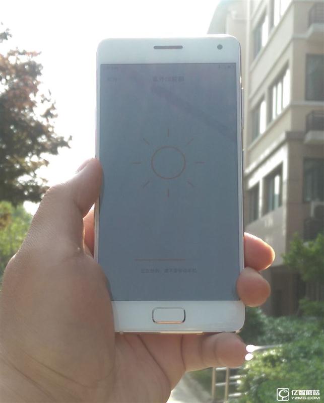 ZUK Z2 Pro旗舰版深度评测：0.05mm全球最窄黑边！