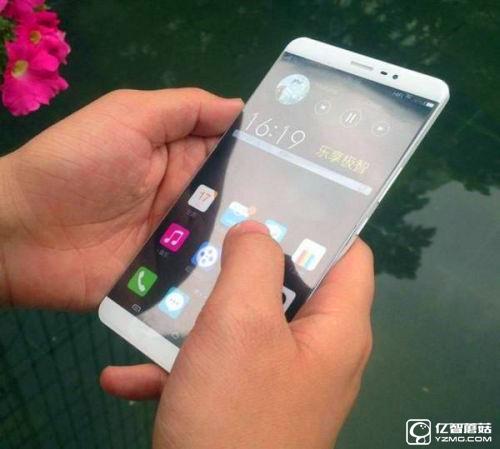 vivo X7和<a href=/tags/54-0.html target=_blank class=infotextkey>小米</a>5尊享版對比評測2