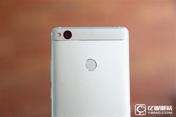 努比亞Z11和小米5哪個(gè)好 小米5與nubia Z11區(qū)別對比