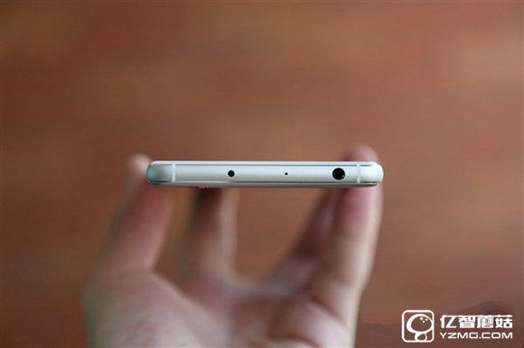 努比亞Z11和小米5哪個(gè)好 小米5與nubia Z11區(qū)別對比